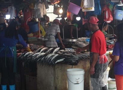 Fish vendors, umalma sa tigil-kaliskis img-responsive