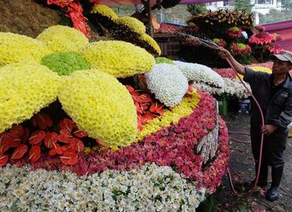 Panagbenga preparation img-responsive